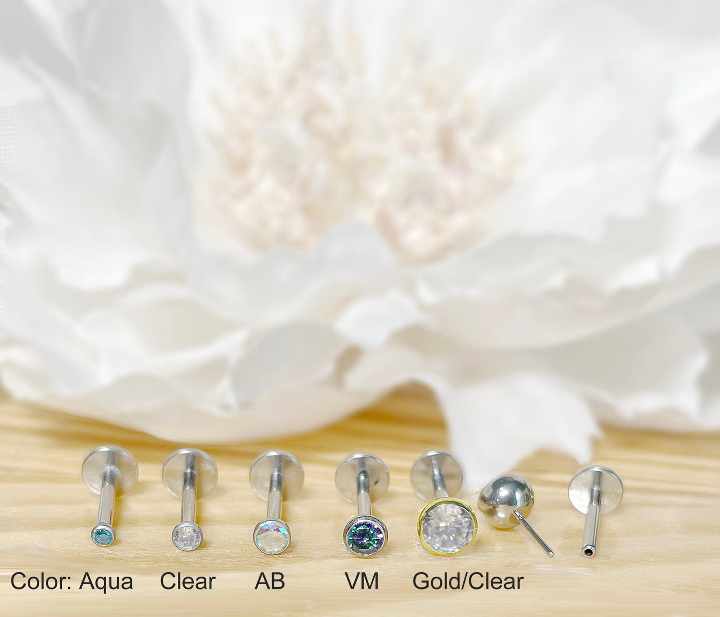 ✨ Titanium Bezel-Setting Round CZ Top Threadless Labret