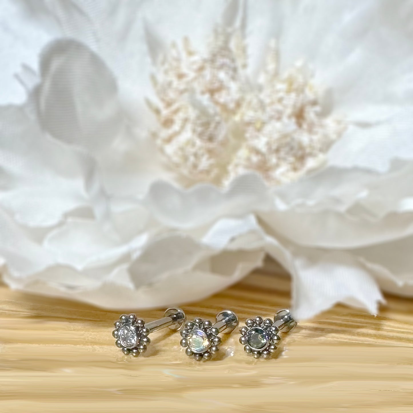 ✨ Titanium Beaded Ball with CZ Top Internally Threaded Labret 16G