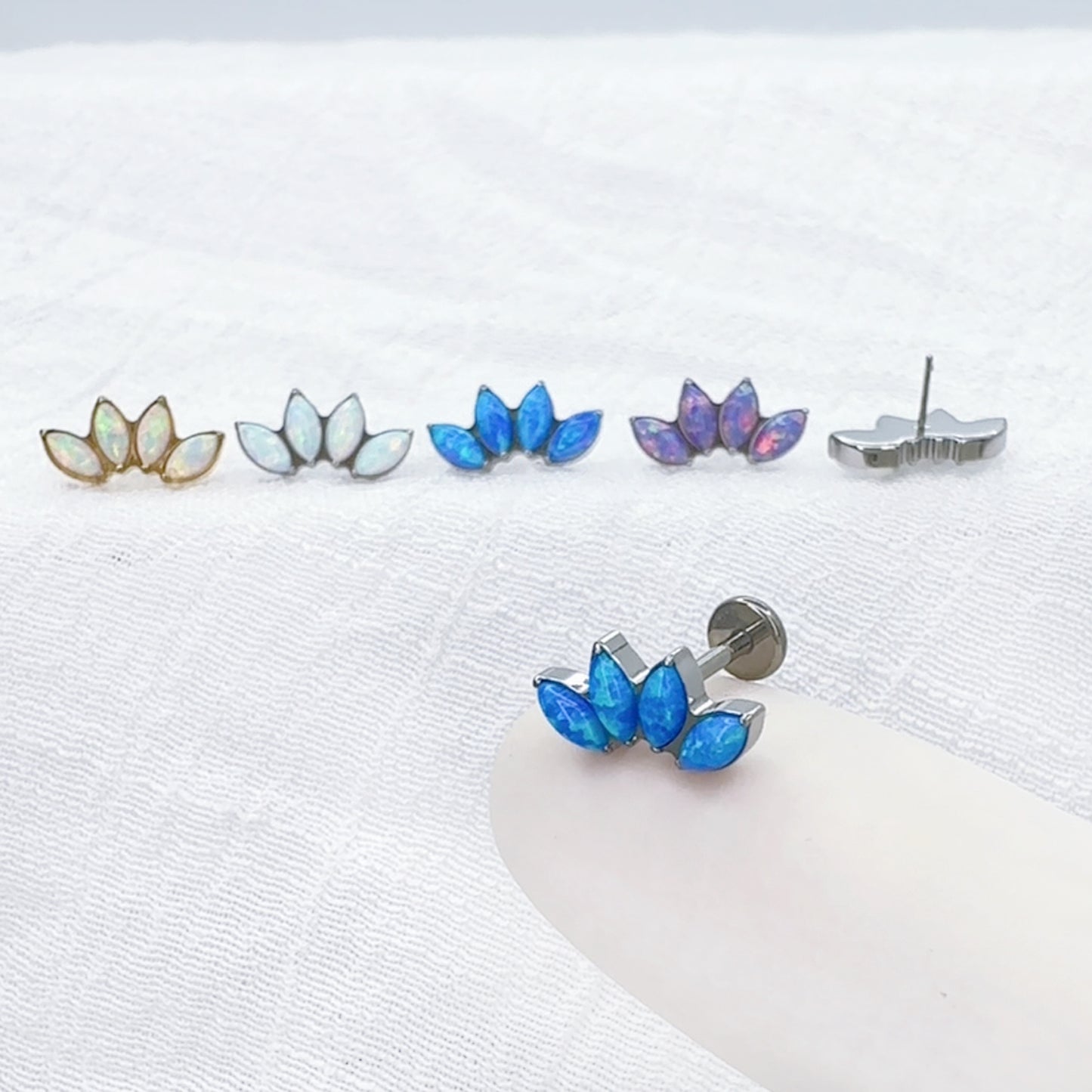 ✨ Titanium Marquise Opal Top Threadless Labret