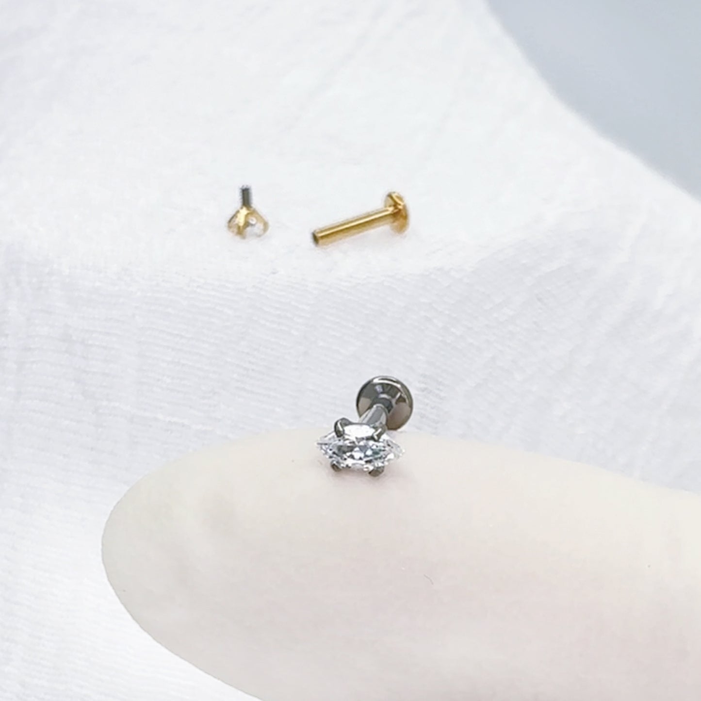 ✨ Titanium Marquise CZ Internally Threaded Flat Back Labret 16G