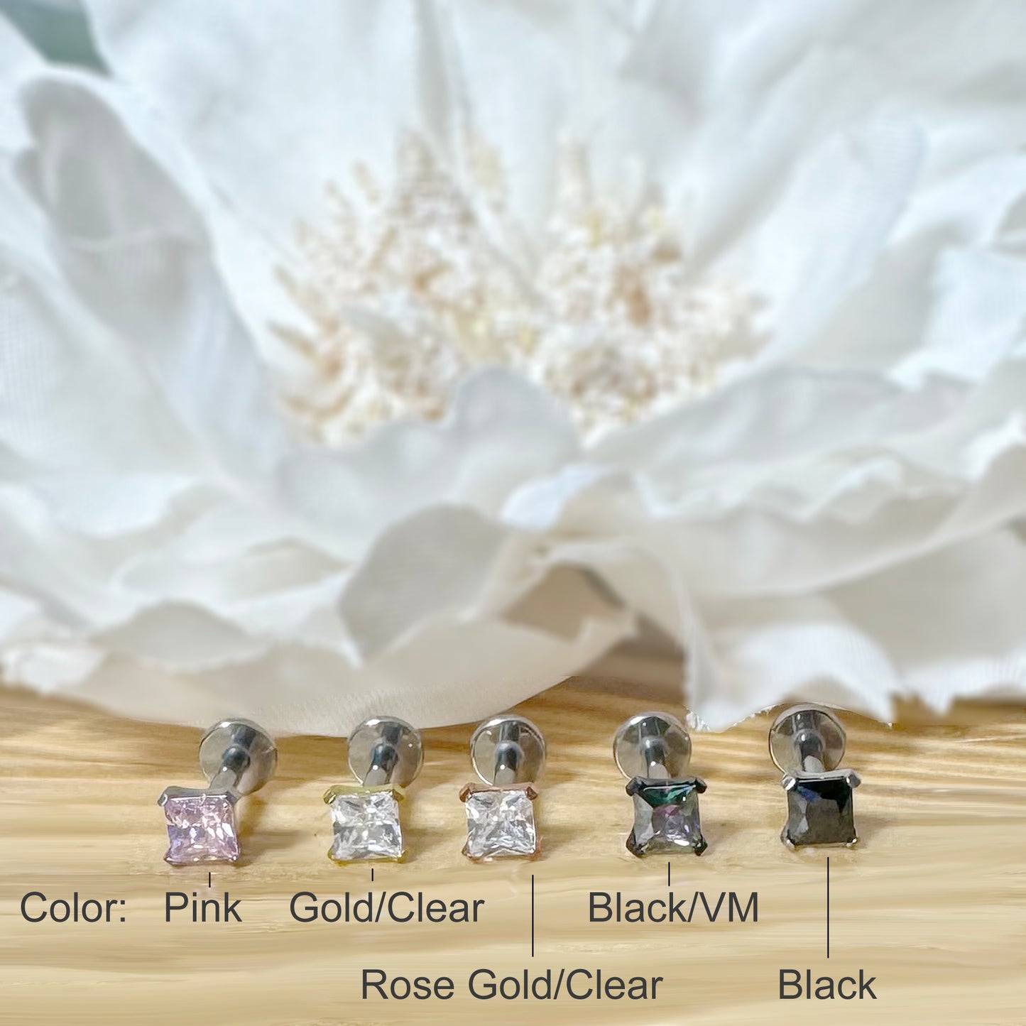 ✨ Titanium Prong-Setting Square Aqua CZ Top Threadless Labret