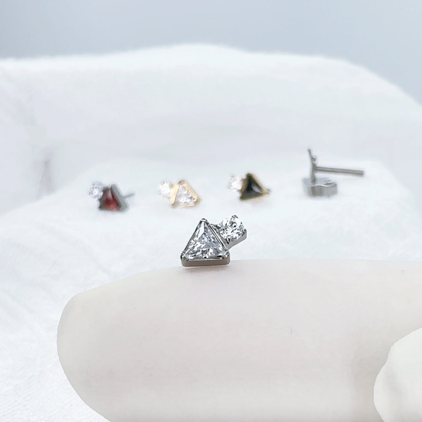 ✨ Titanium Threadless Push In Triangle CZ Labret Stud