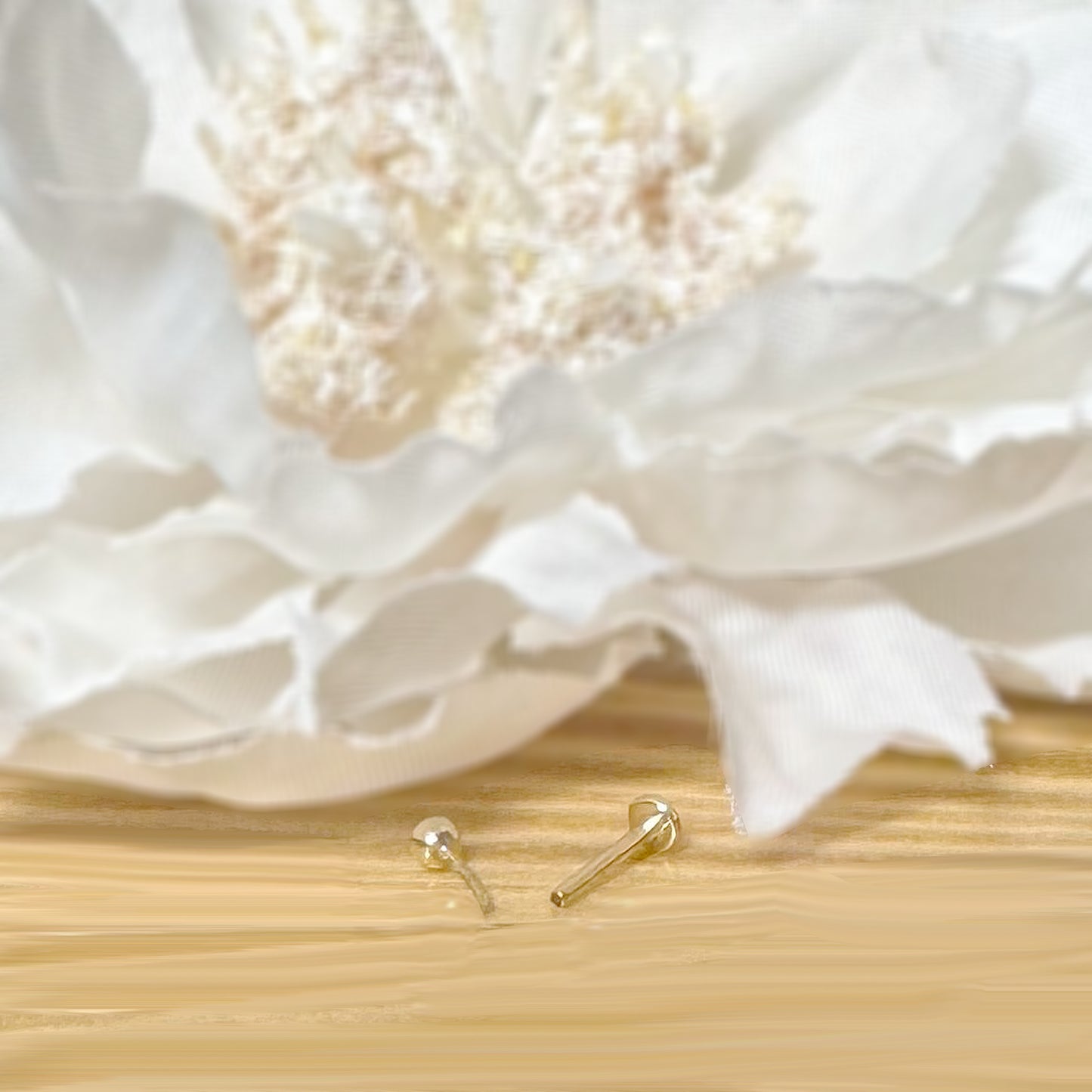 ✨ 14K Solid Yellow Gold 20G Bezel Set CZ Top Threadless Labret Stud