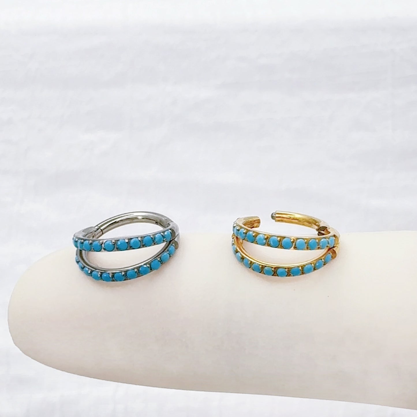✨ 16G Titanium Hinged Segment Double Hoop Ring with Turquoise