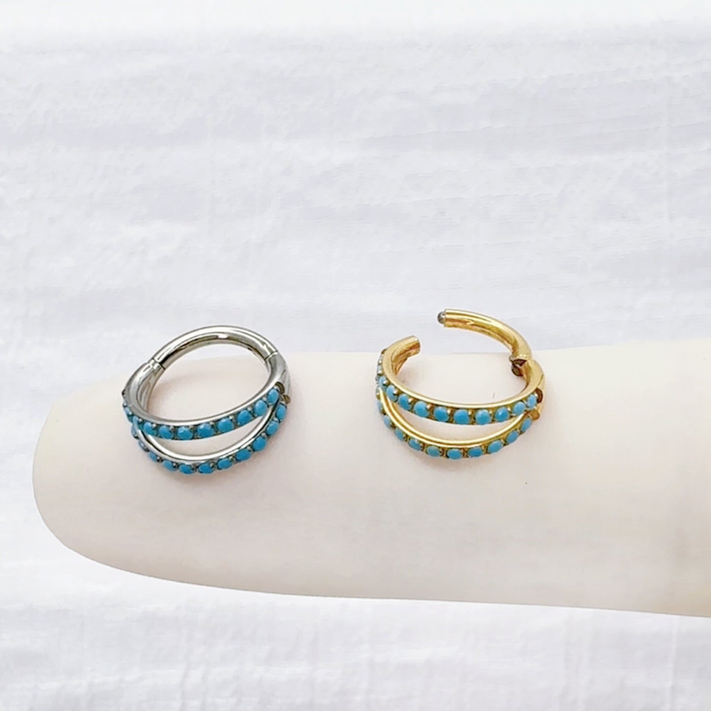 ✨ 16G Titanium Hinged Segment Double Hoop Ring with Turquoise