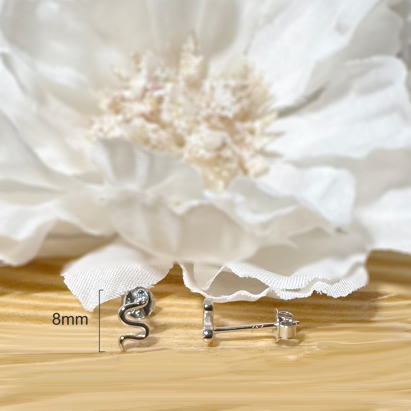 ✨ 925 Silver CZ Snake Stud Earrings