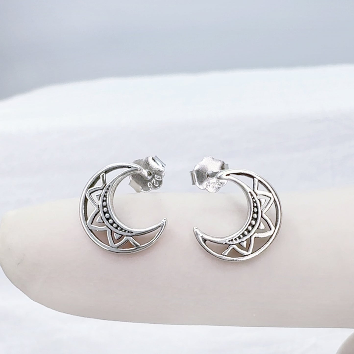 ✨ 925 Silver Moon Stud Earrings