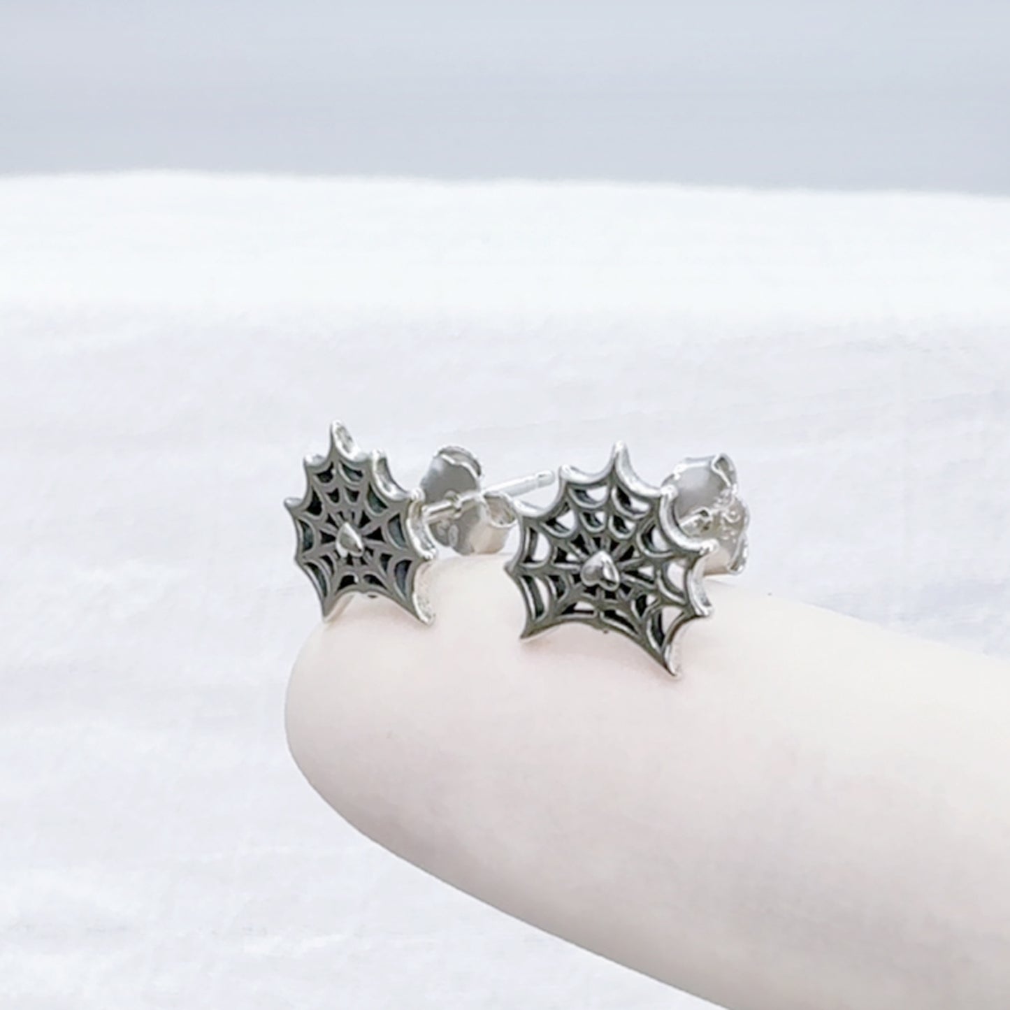 ✨ 925 Silver Spider Web Stud Earrings