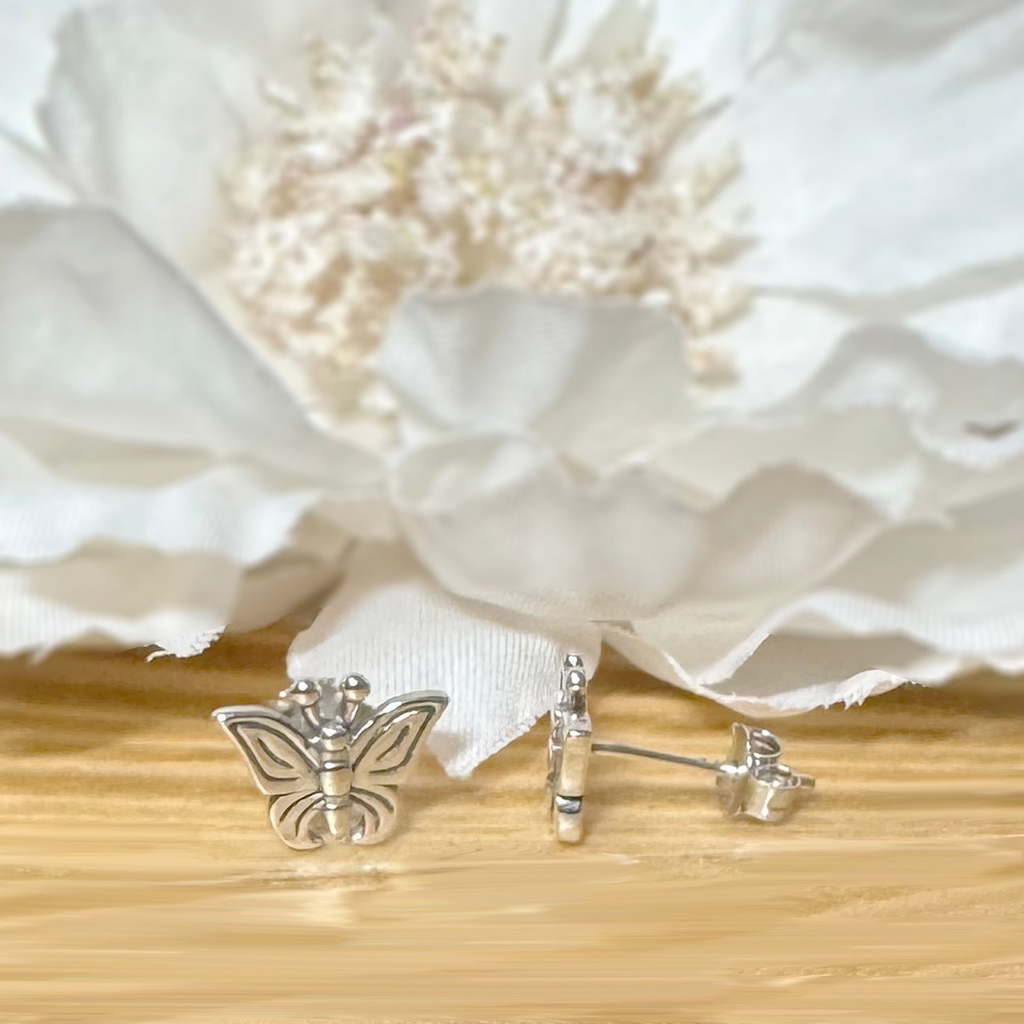 ✨ 925 Silver Butterfly Stud Earrings