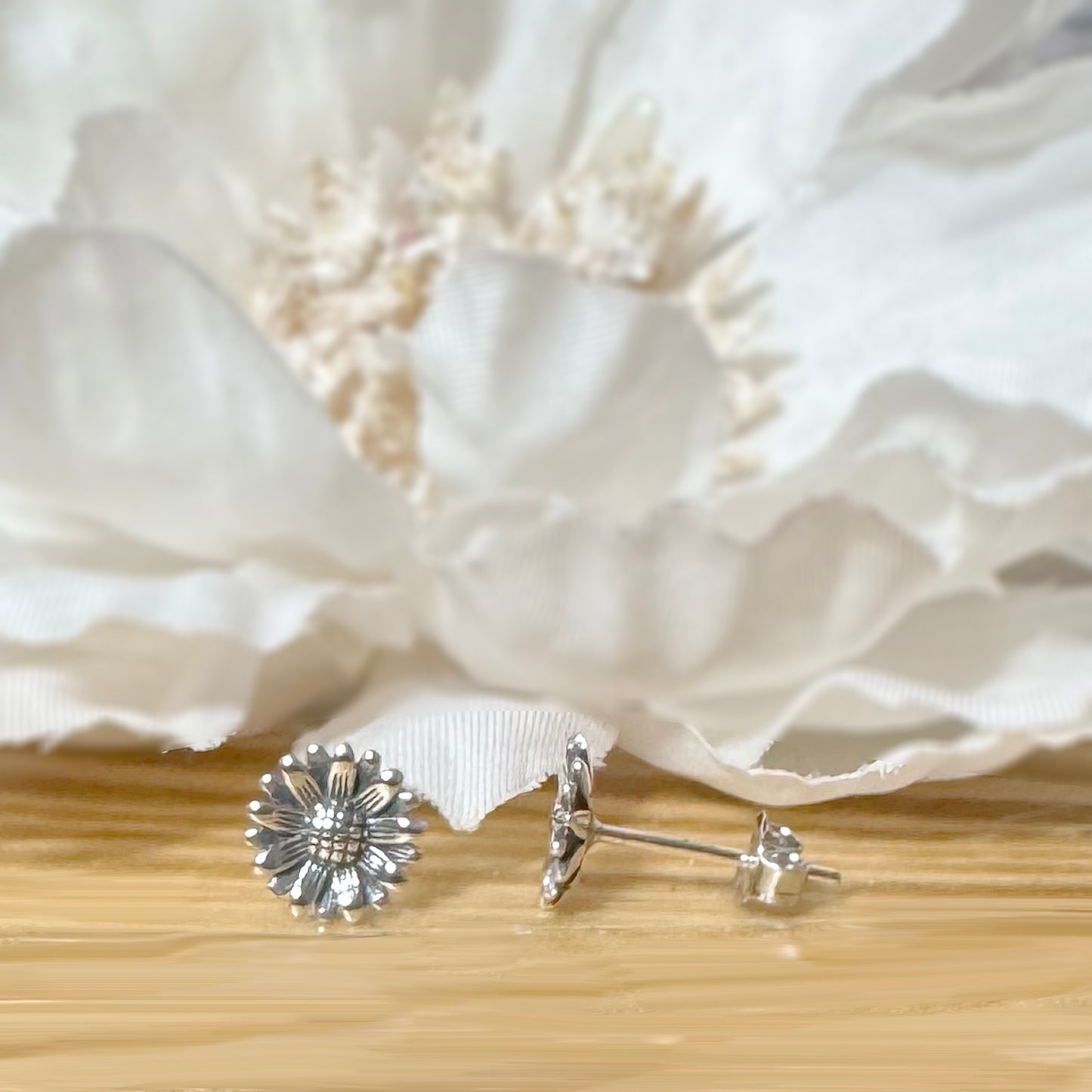 ✨ 925 Silver Flower Stud Earrings
