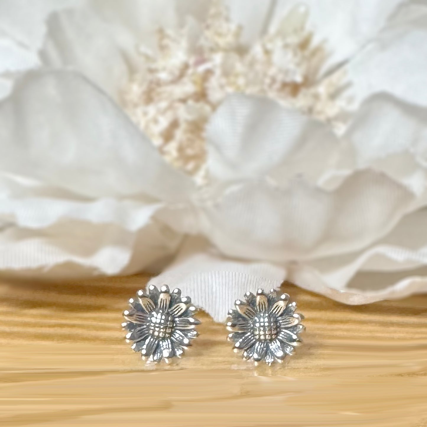 ✨ 925 Silver Flower Stud Earrings
