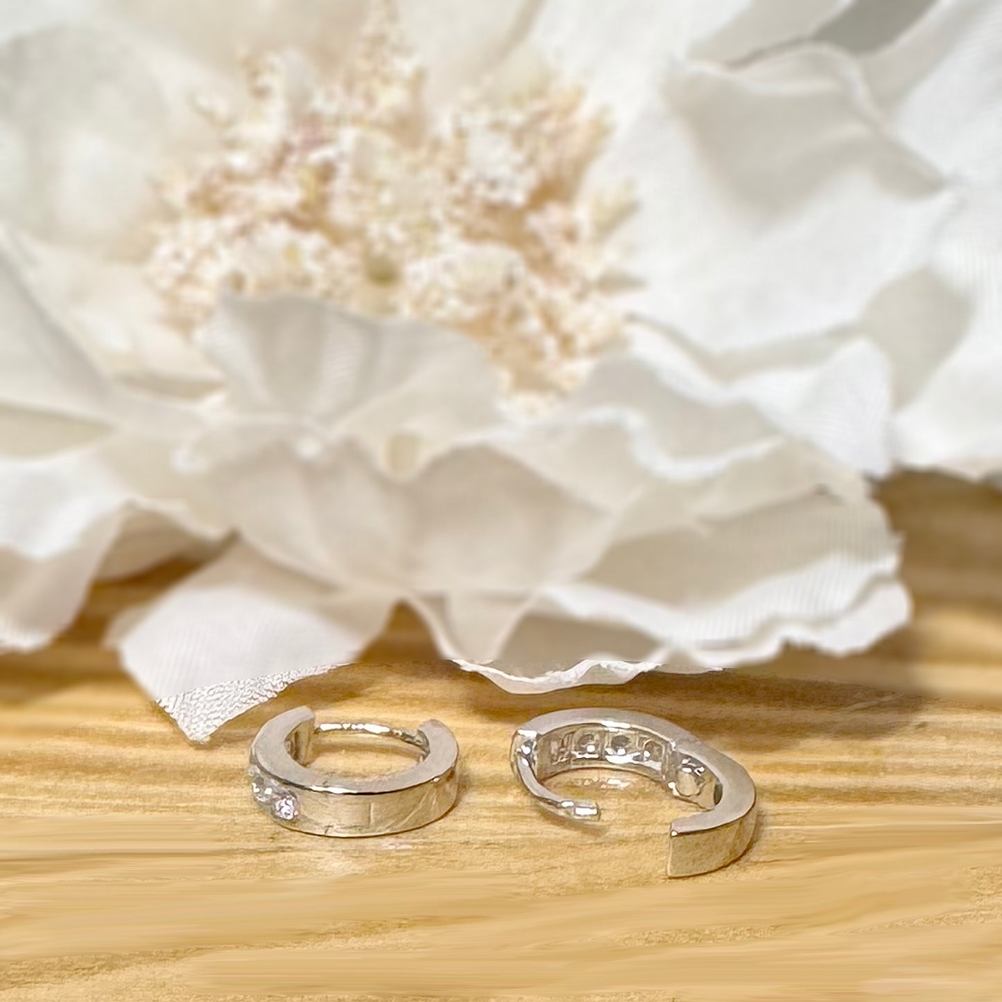 ✨ 925 Silver CZ Huggie Hoop Earrings