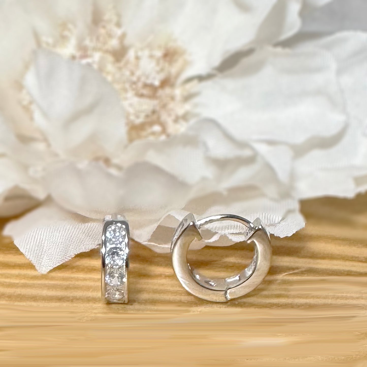 ✨ 925 Silver CZ Huggie Hoop Earrings