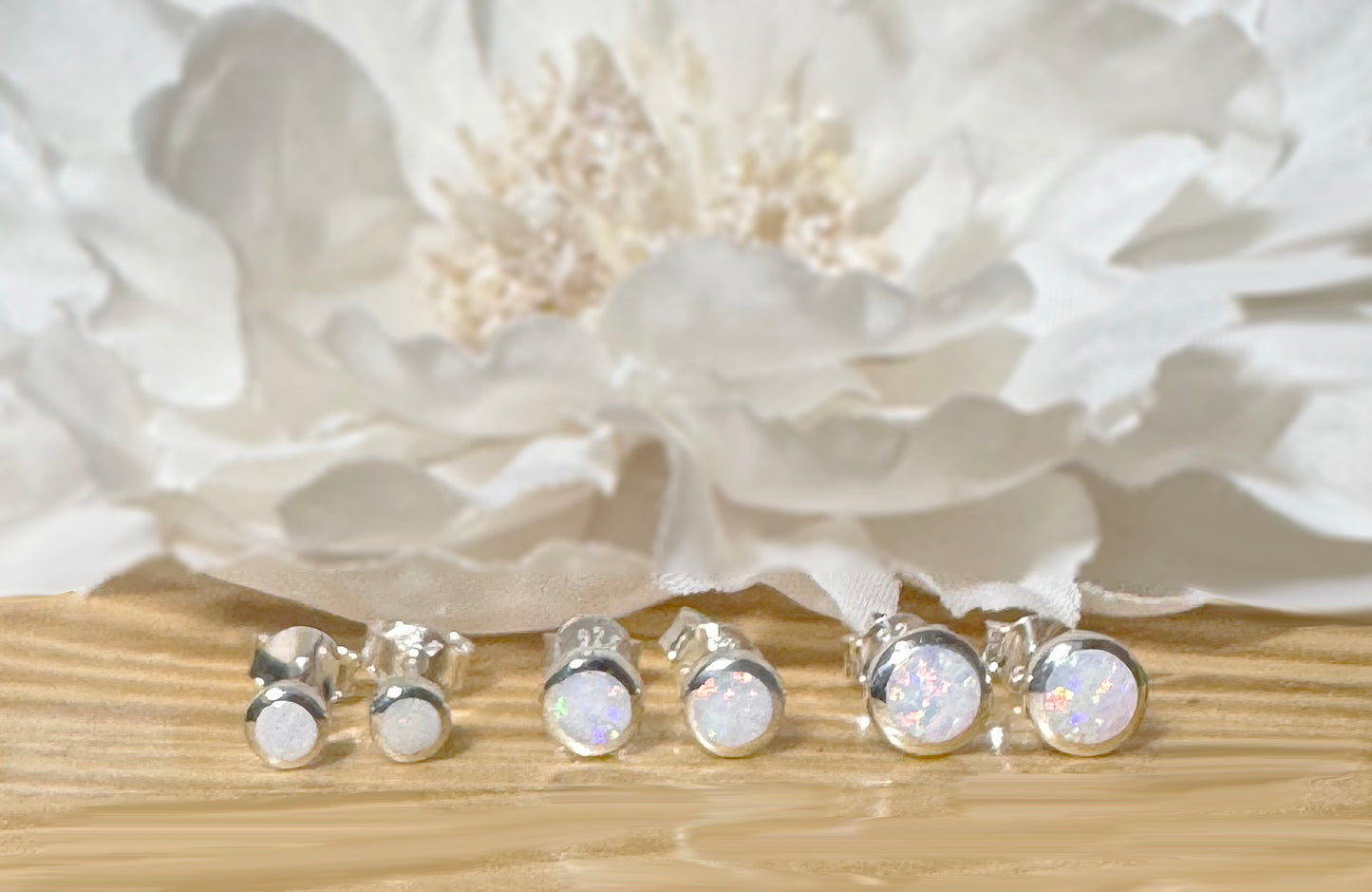 ✨ 925 Silver Opal Stud Earrings