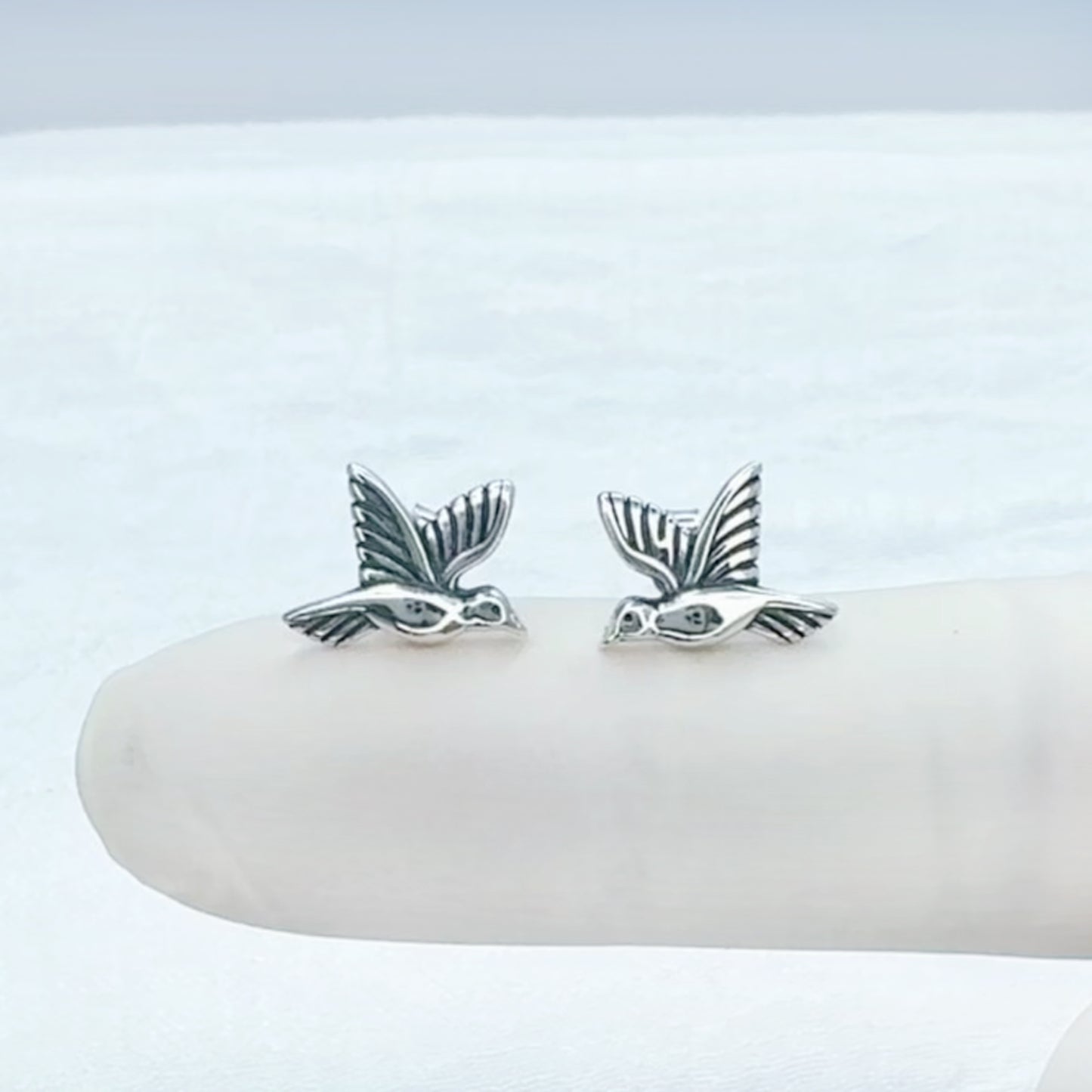 ✨ 925 Silver Hummingbird Stud Earrings