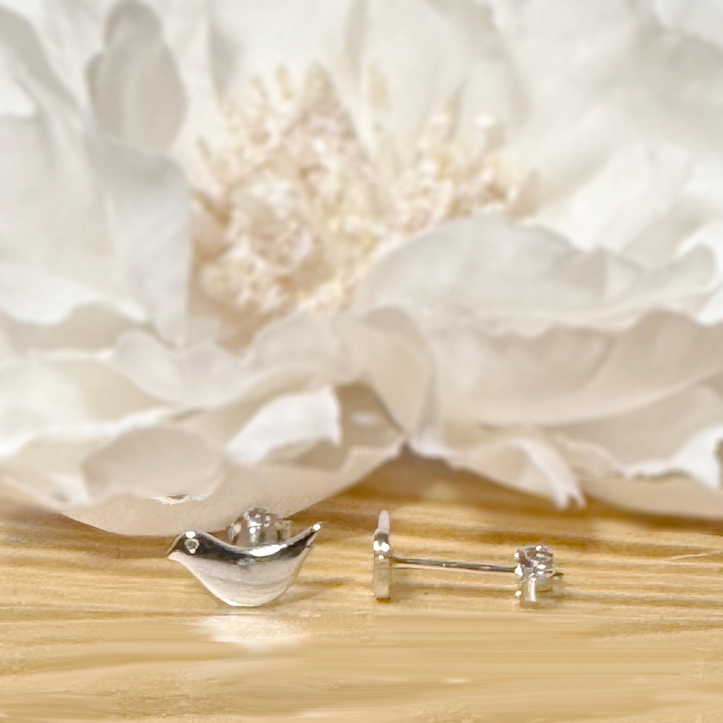✨ 925 Silver Small Bird Stud Earrings