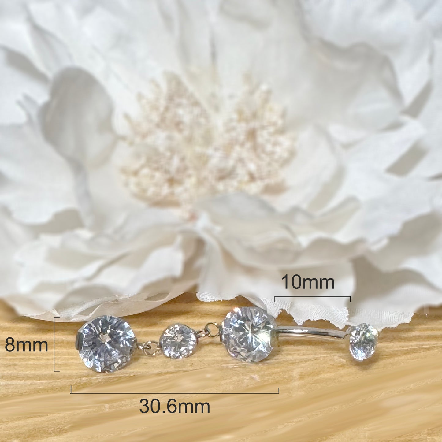 ✨ 14G Implant Grade Titanium Internally Threaded CZ Dangle Belly Button Ring