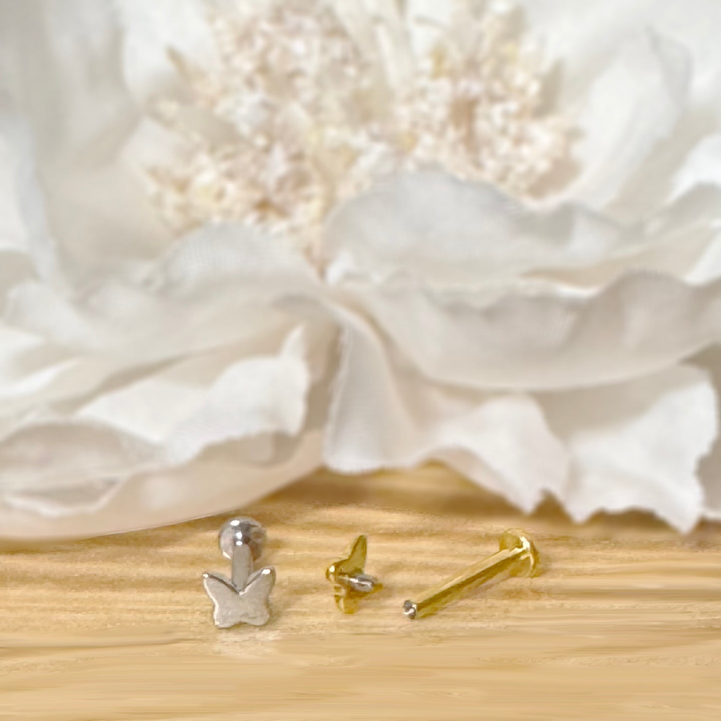 ✨ Titanium 16G Butterfly Top with Internally Threaded Labret Bar