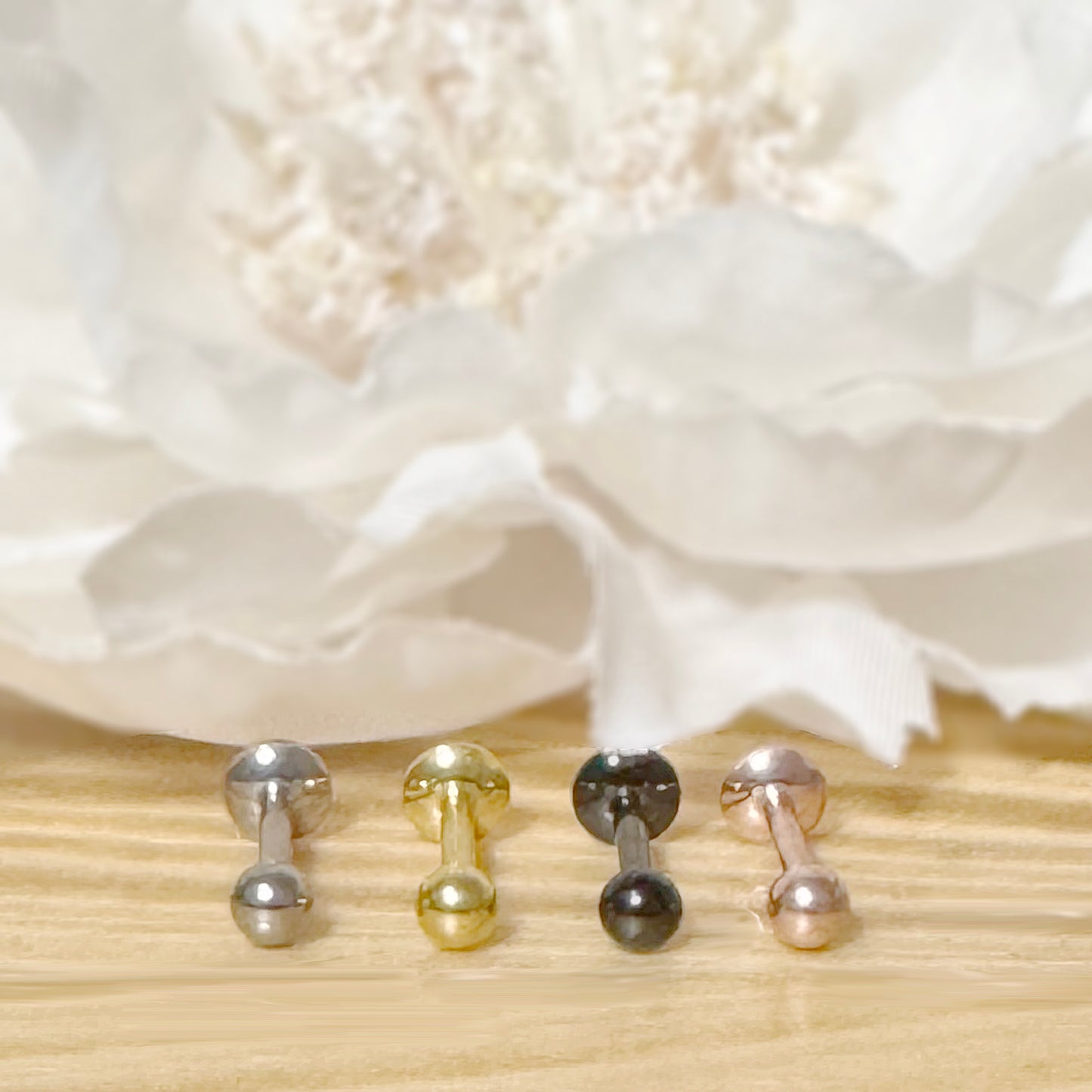 ✨ Titanium 16G Round Ball Top with Internally Threaded Labret Bar