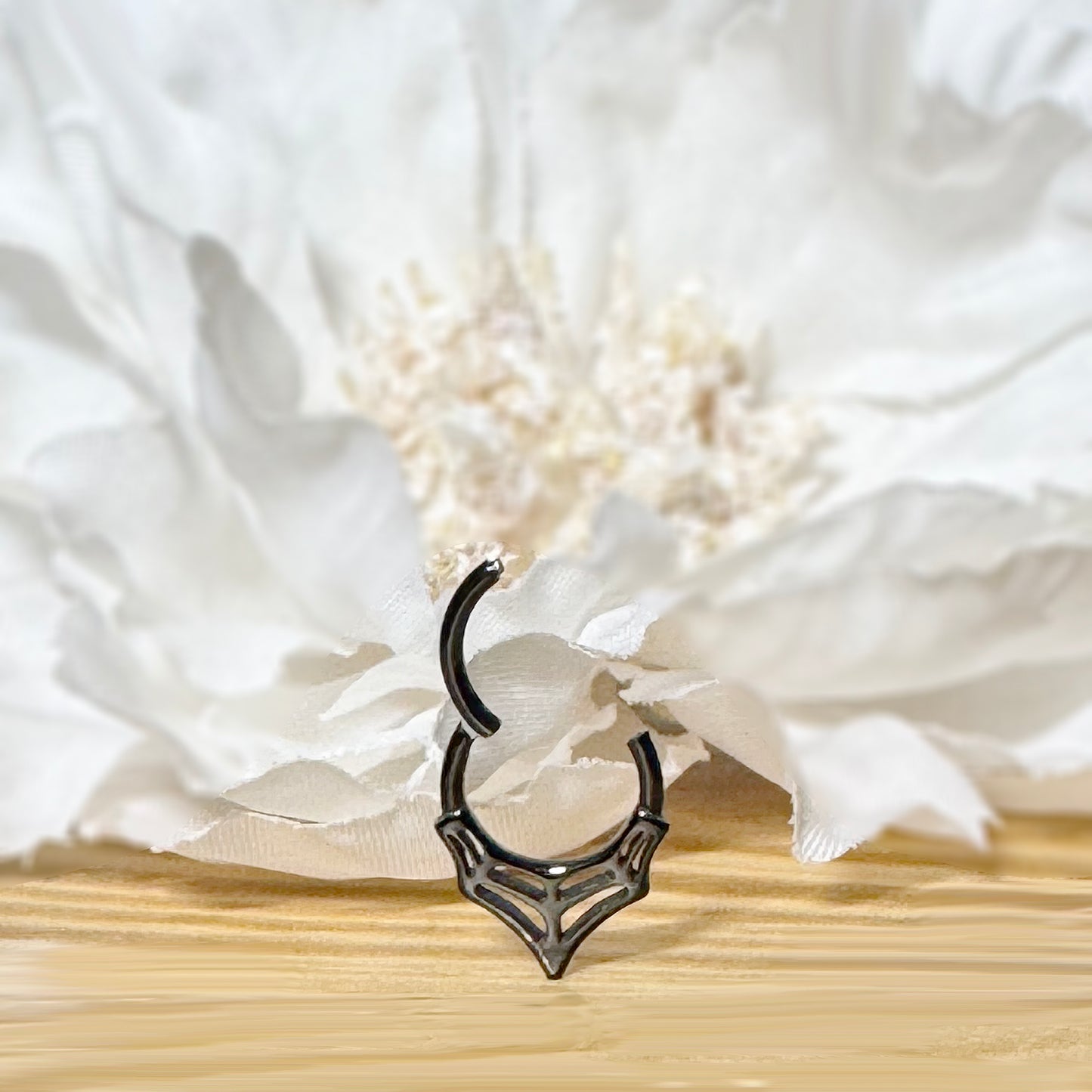 ✨ 316L Surgical Steel Web Hinged Segment Hoop Clicker Ring 16G 8mm