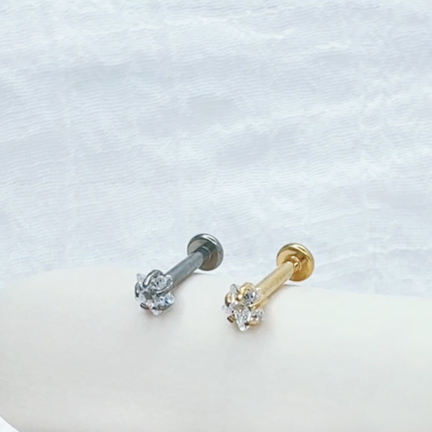 Titanium Threaded Star Prong CZ Labret Stud 16G