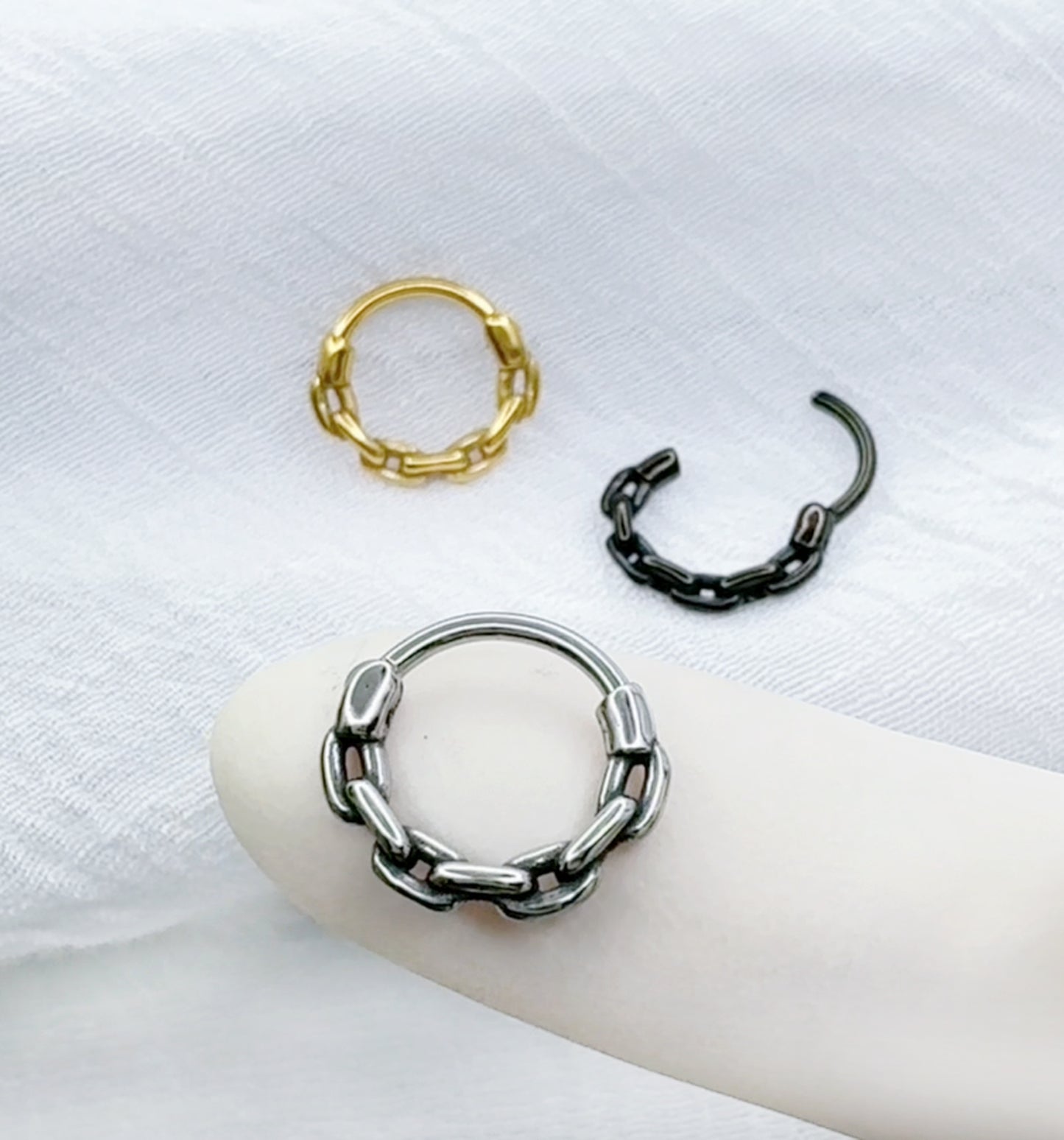 ✨ 16G 316L Surgical Steel Hinged Segment Hoop Ring with Chain Link Design