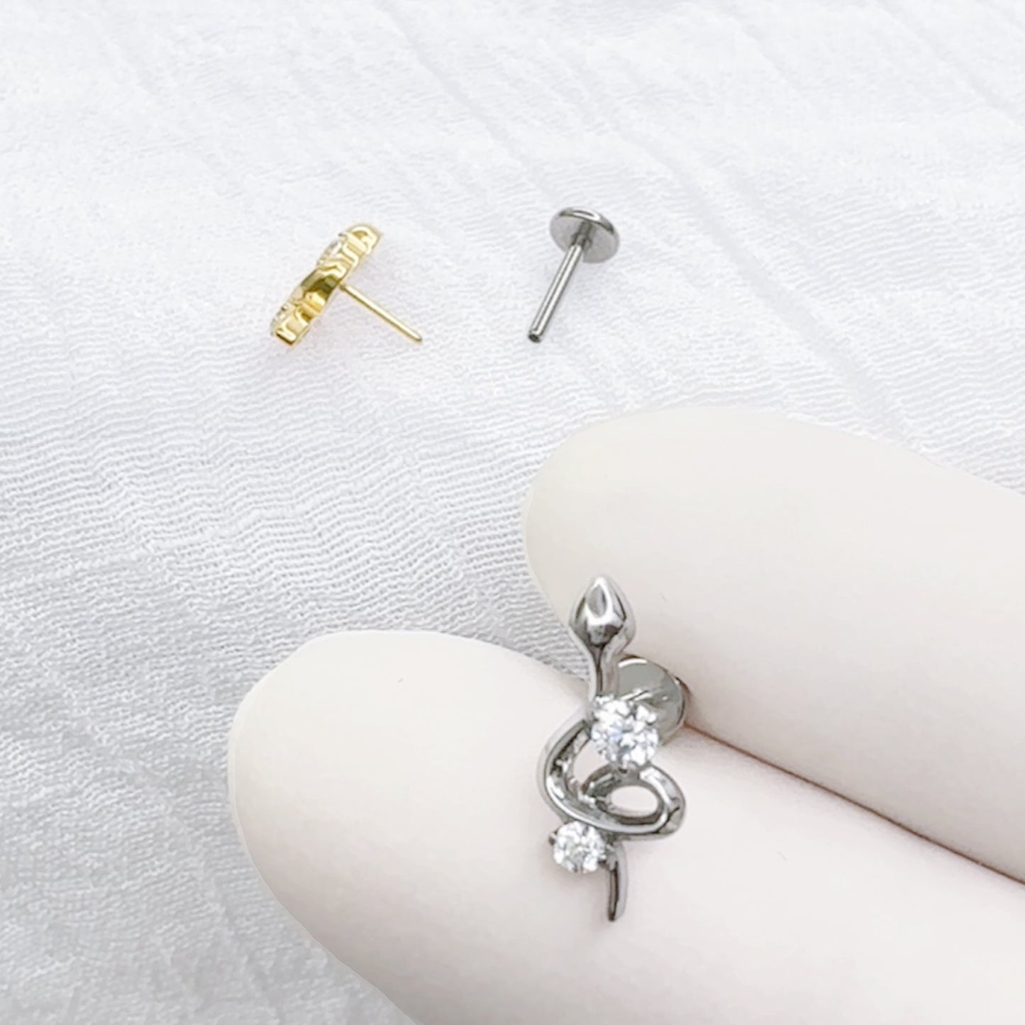 ✨ Titanium Threadless Push In Snake with CZ Top Labret Bar Stud