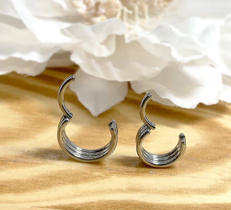 ✨ Triple Layer Hinged Hoop Ring 16G