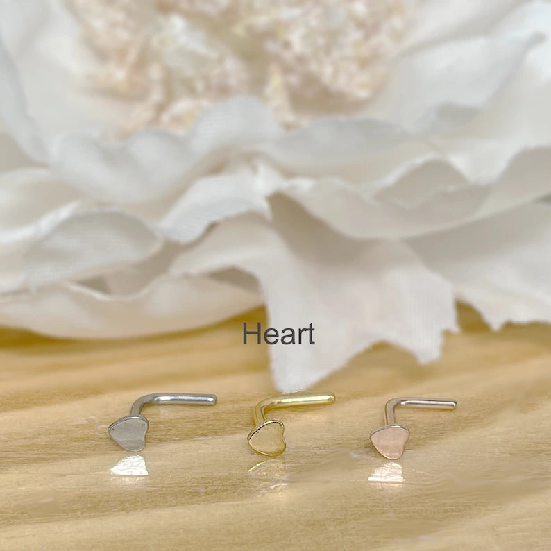 ✨ Stainless Steel Heart Nose Stud 20G