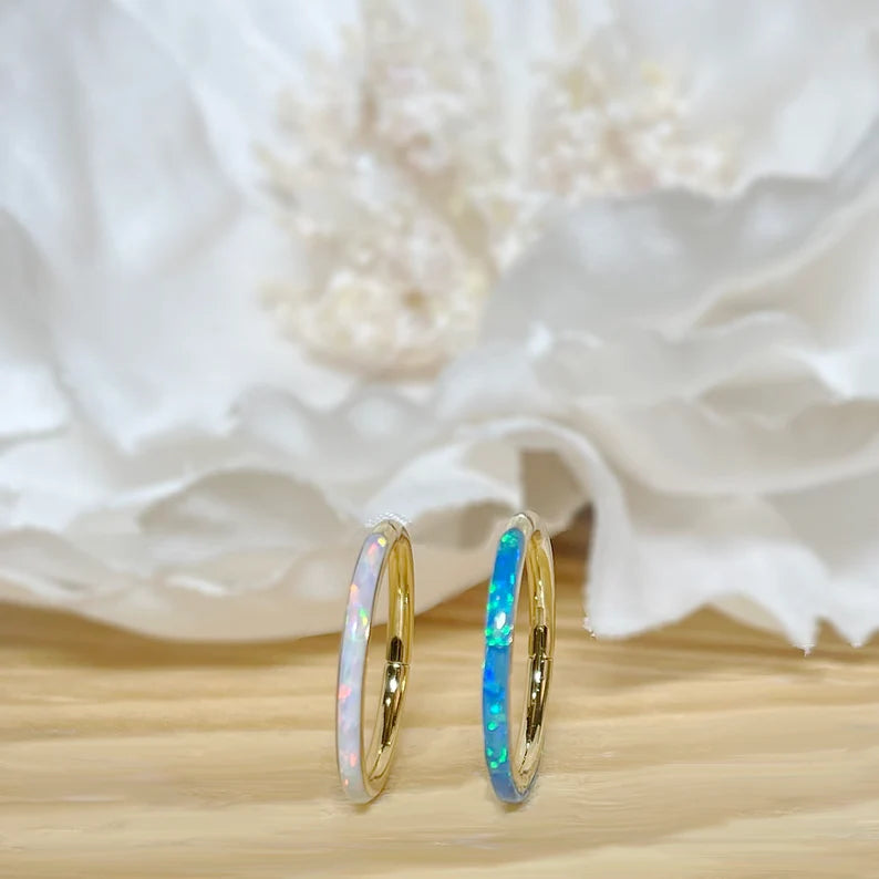 ✨ 16G Opal Hinged Clicker Hoop