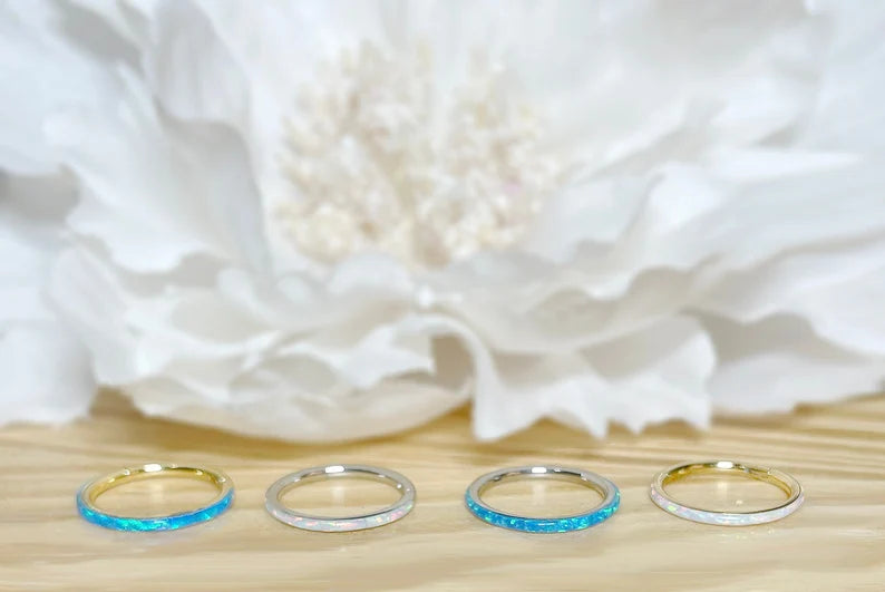 ✨ 16G Opal Hinged Clicker Hoop