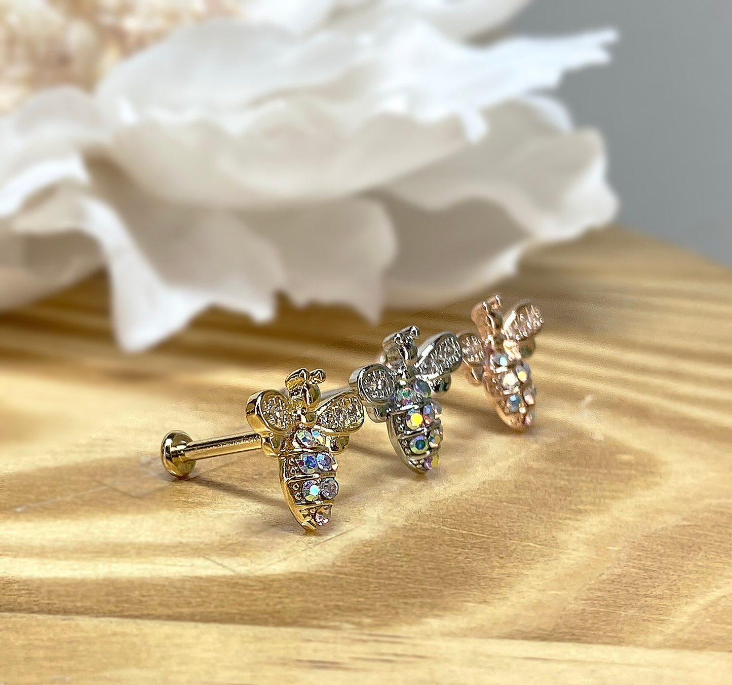 ✨ Surgical Steel CZ Bee Top Internal Threaded Flat Back Labret 16G
