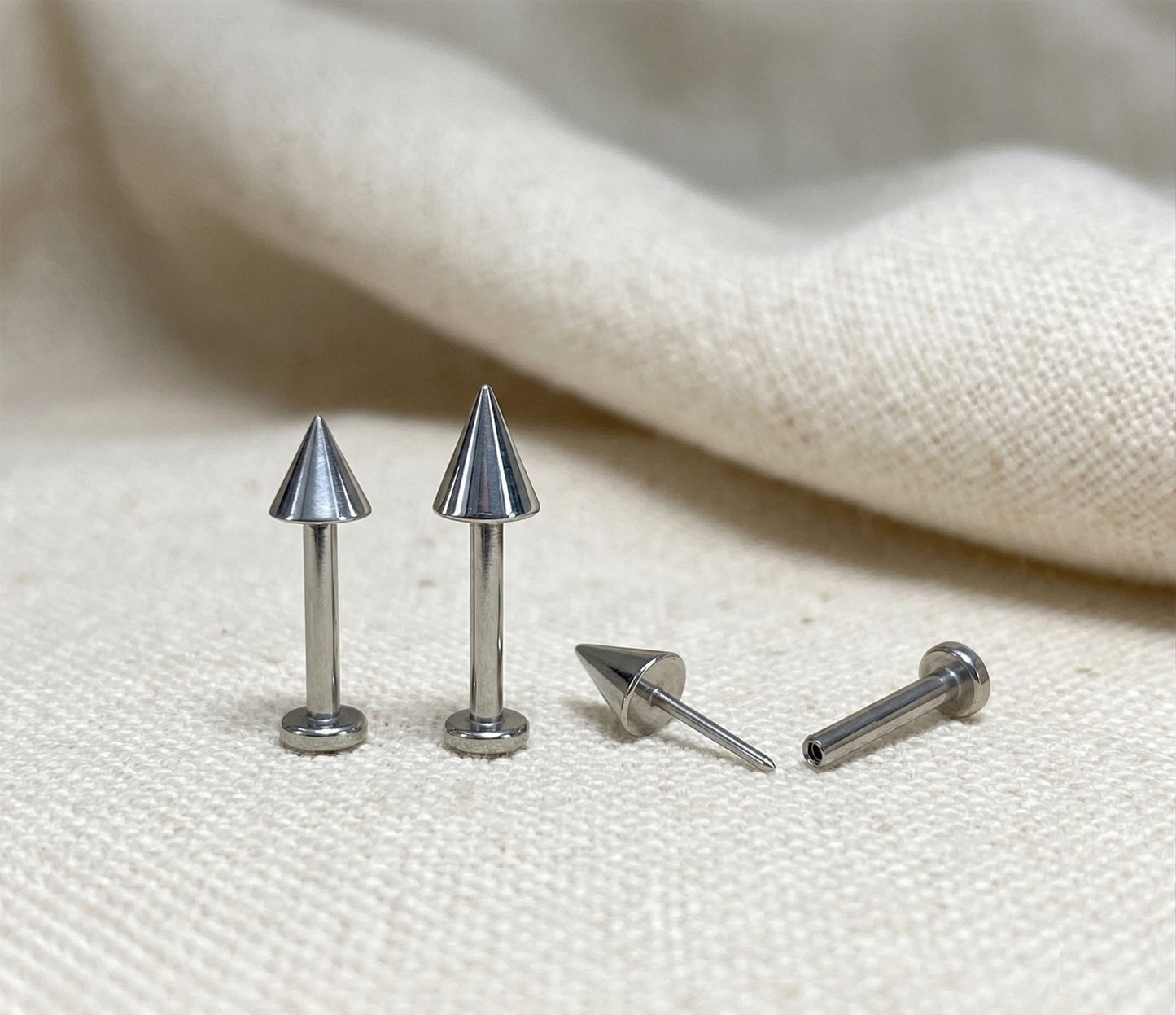 Titanium Threadless Spike Labret Stud