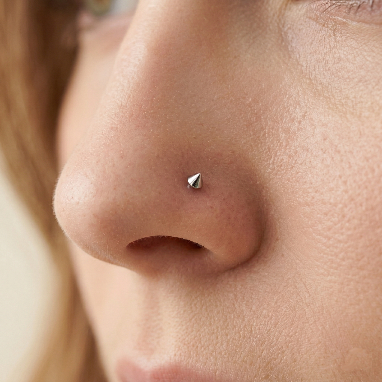 Titanium Threadless Spike Labret Stud