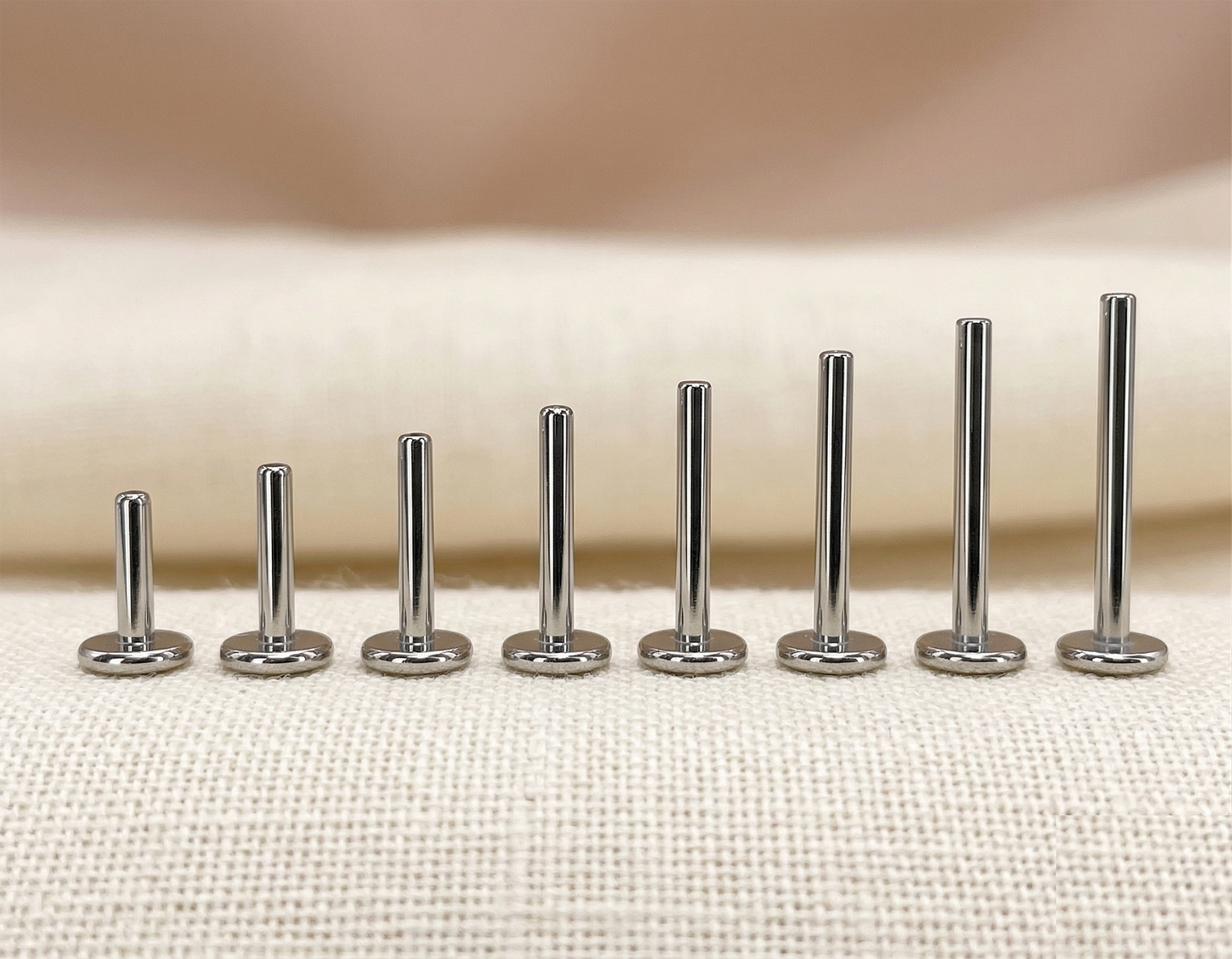 Titanium Threadless Flat Back Bar - 4mm Flatback
