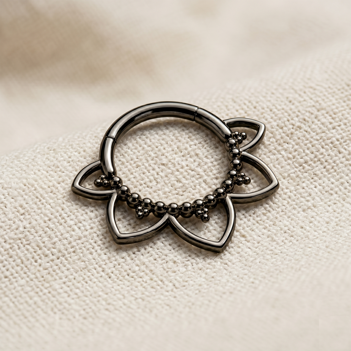Surgical Steel Flower Hinged Clicker Hoop 16G