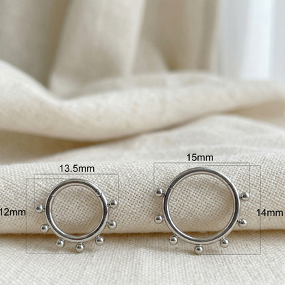 Titanium Decorative Spheres Hinged Hoop 16G