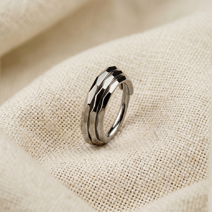 Titanium Triple Faceted Hinged Clicker Hoop 16G
