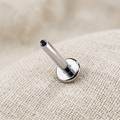 16G Titanium Threaded Flat Back Labret