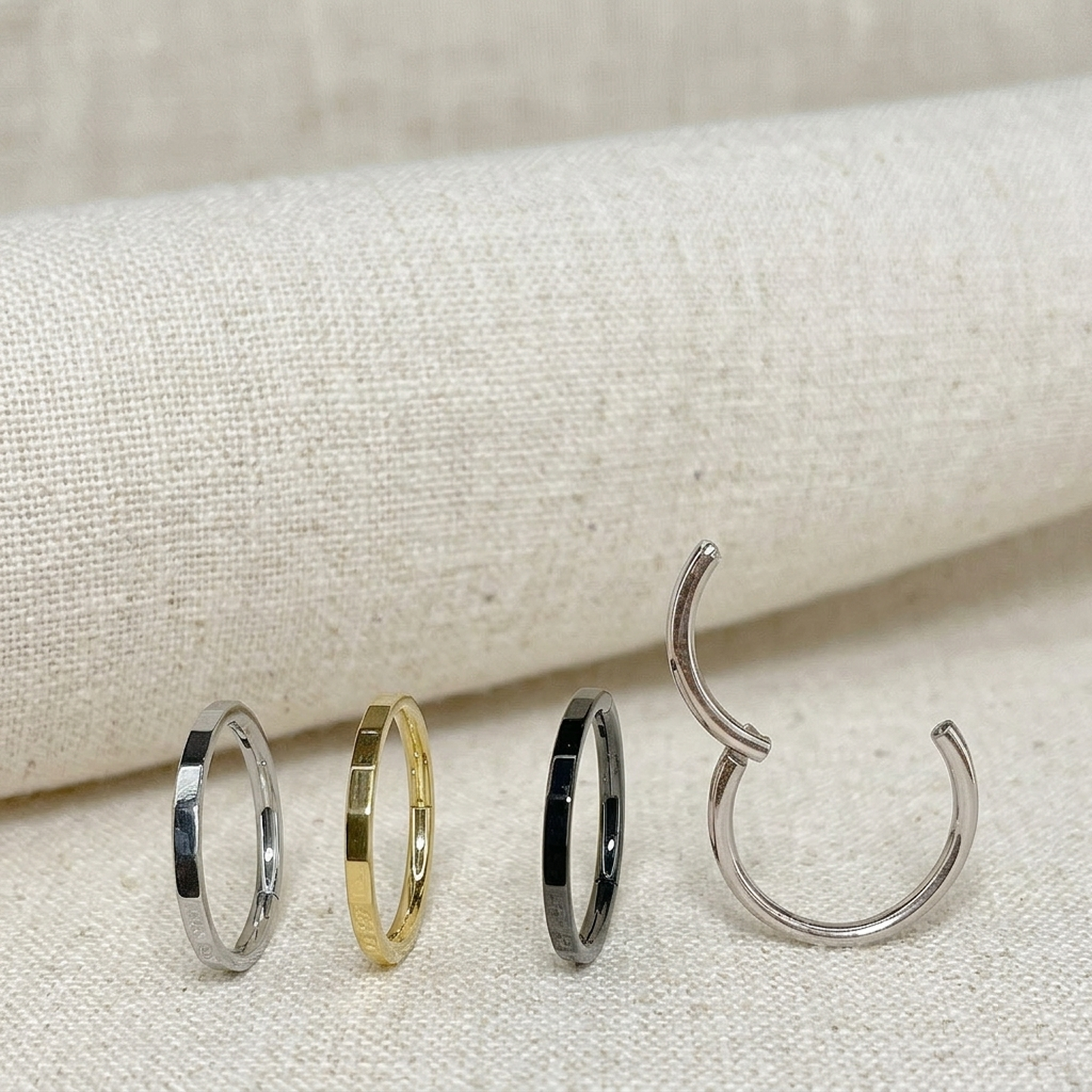Titanium Faceted Hinged Clicker Hoop