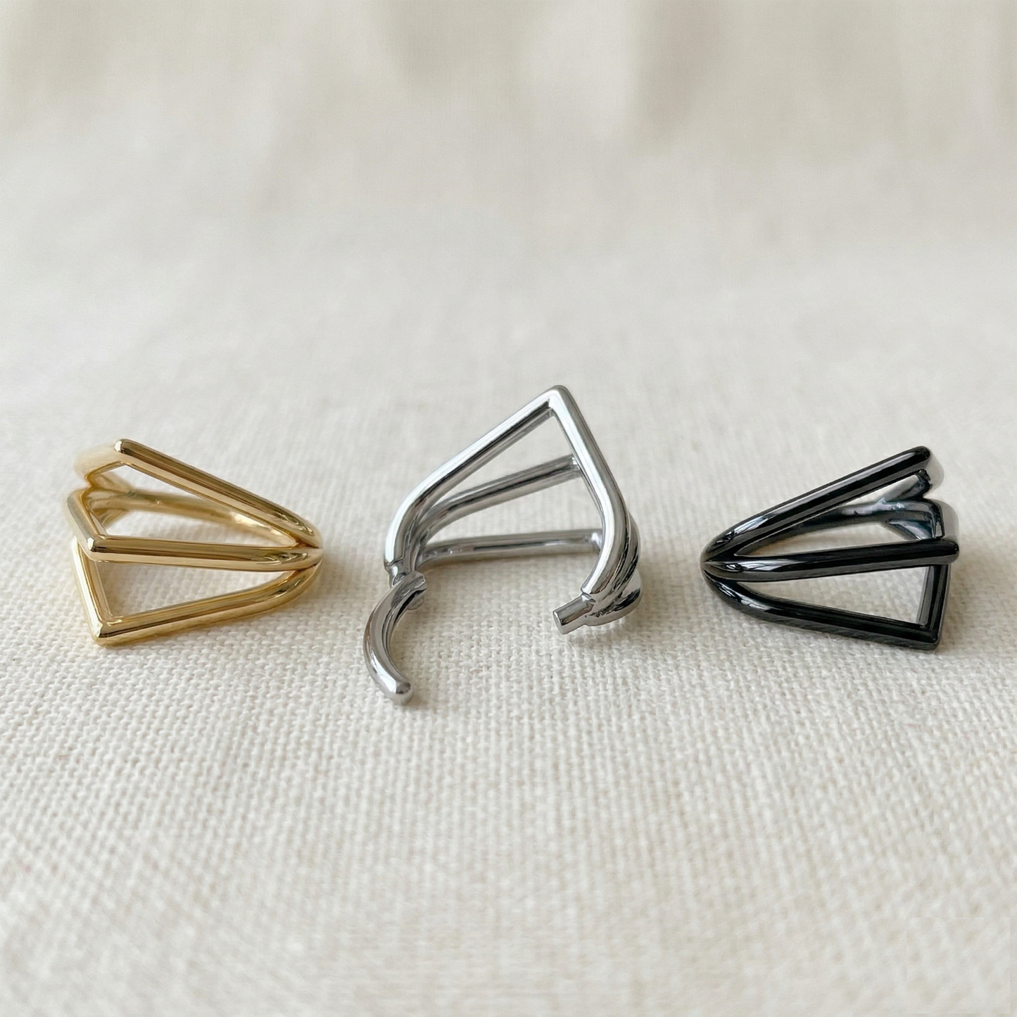 Titanium Triple Chevron Clicker Hoop 16G