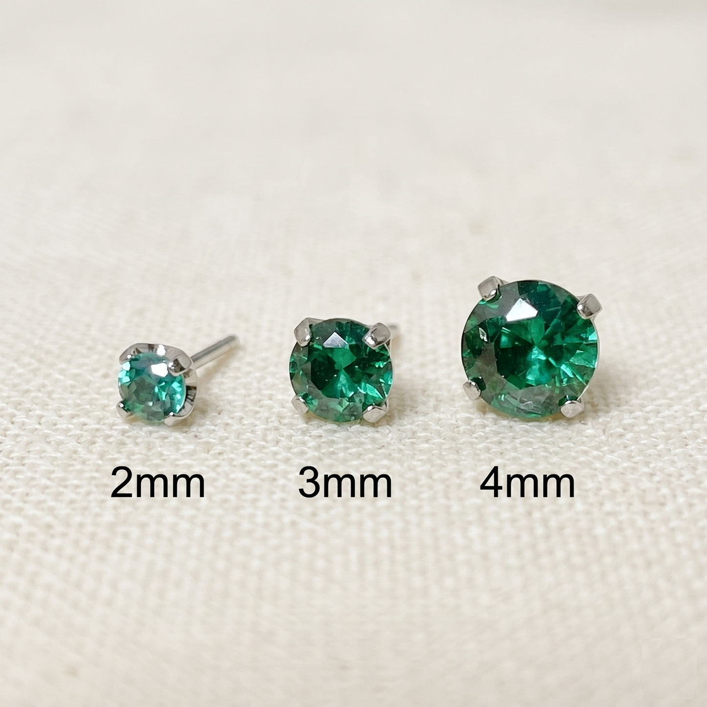 Titanium CZ Claw Setting Threadless Top