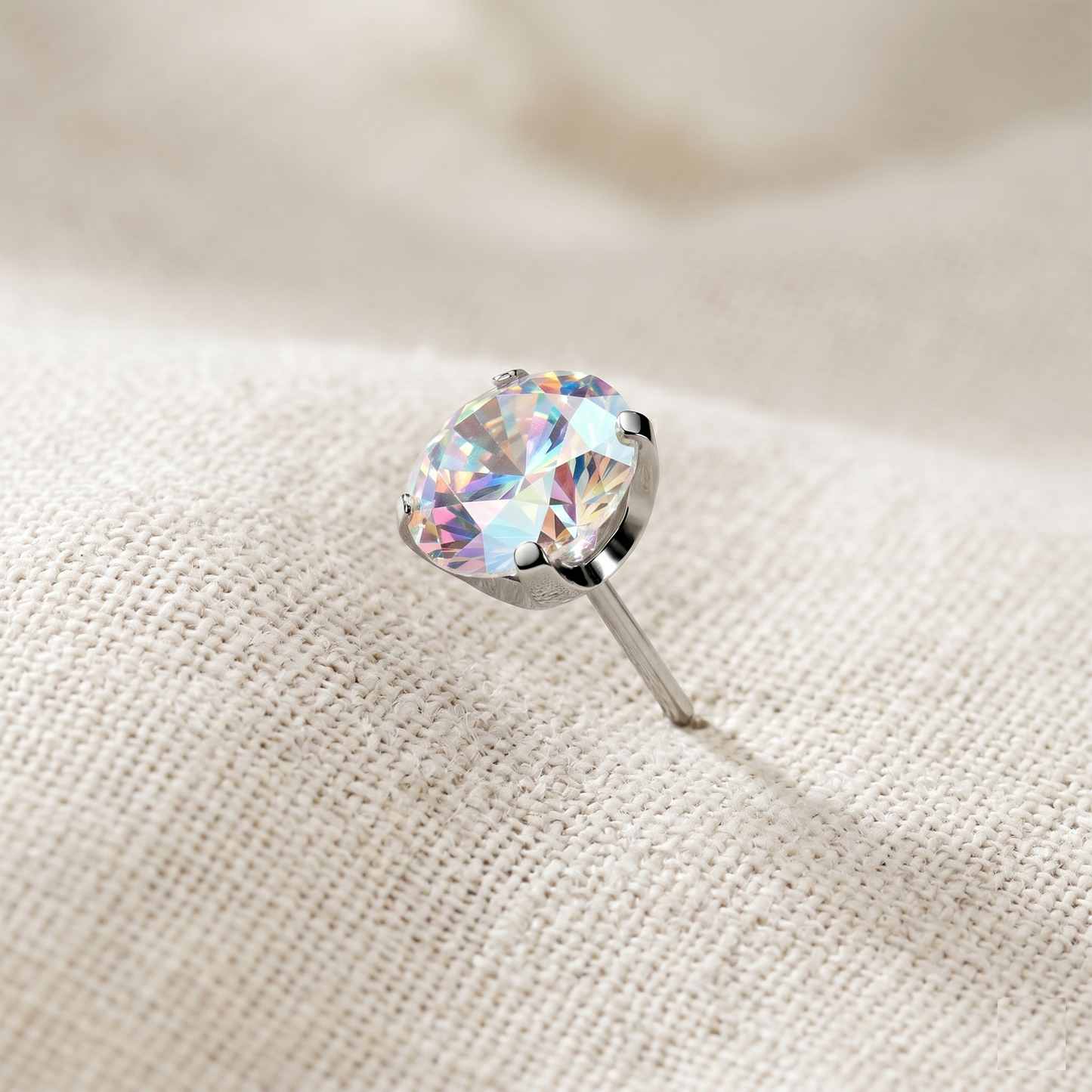 Titanium CZ Claw Setting Threadless Top