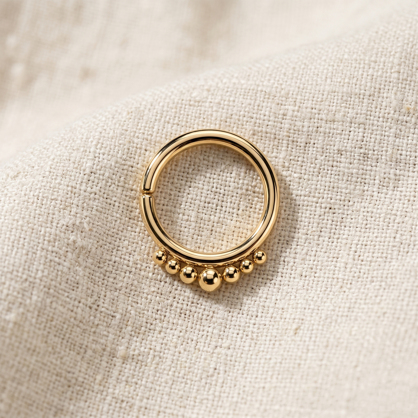 Bendable Hoop with Round Balls 18G 20G