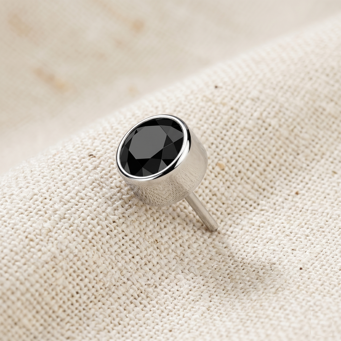 Titanium Round CZ Wide Bezel Threadless Top