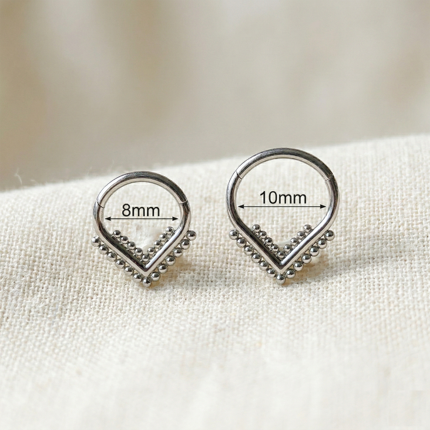 Titanium Chevron Double Ball Hinged Clicker 16G