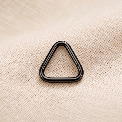 Titanium Triangle Hinged Clicker Hoop 16G 18G