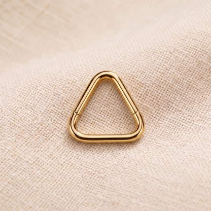 Titanium Triangle Hinged Clicker Hoop 16G 18G