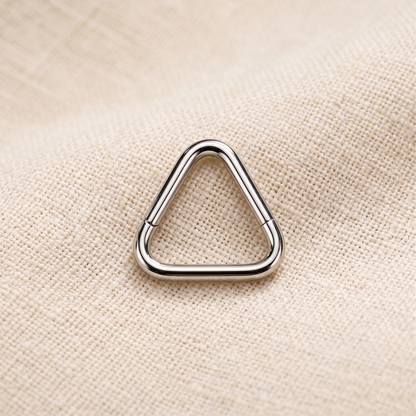 Titanium Triangle Hinged Clicker Hoop 16G 18G