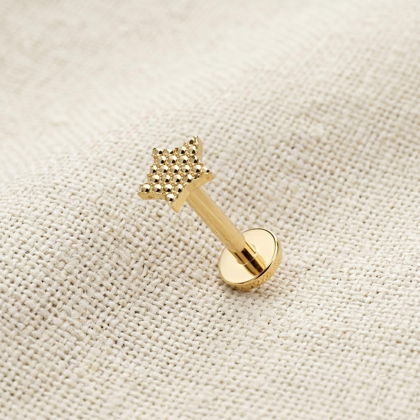 Titanium Beaded Star Threaded Stud 16G